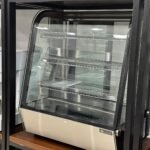 ثلاجة عرض علي طاولة 70 سم سعة 145 لتر - Image 2