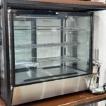 ثلاجة عرض حلويات علي طاولة 88 سم سعة 195 لتر